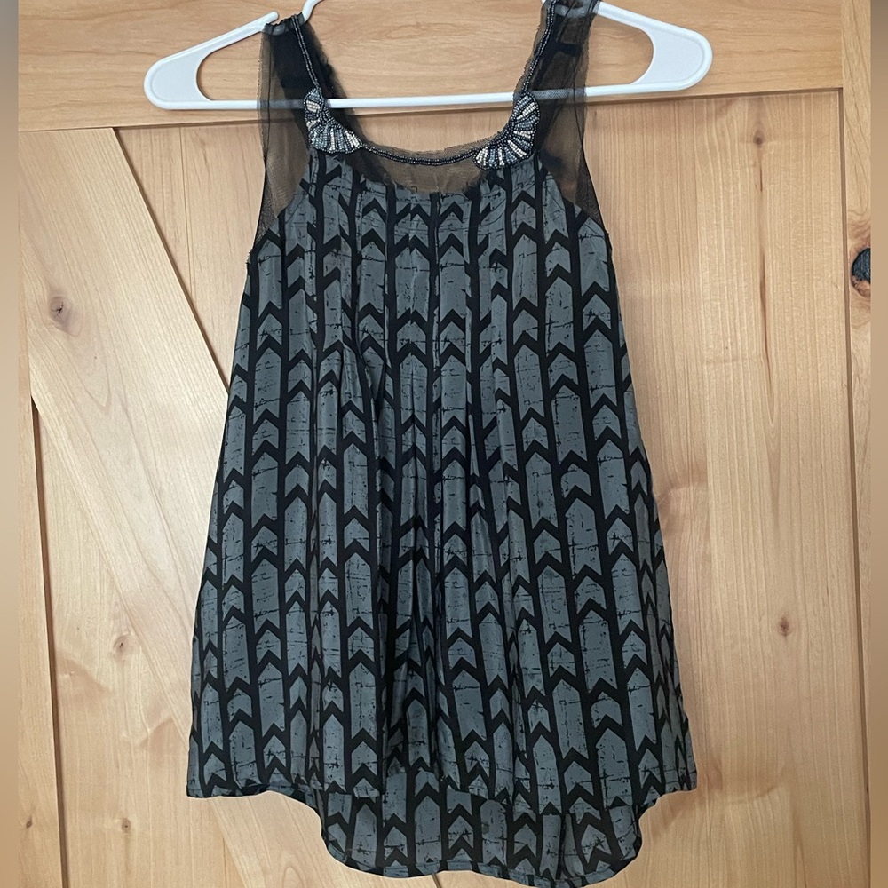 Urban Outfitters silence + noise black patterned tank top size S